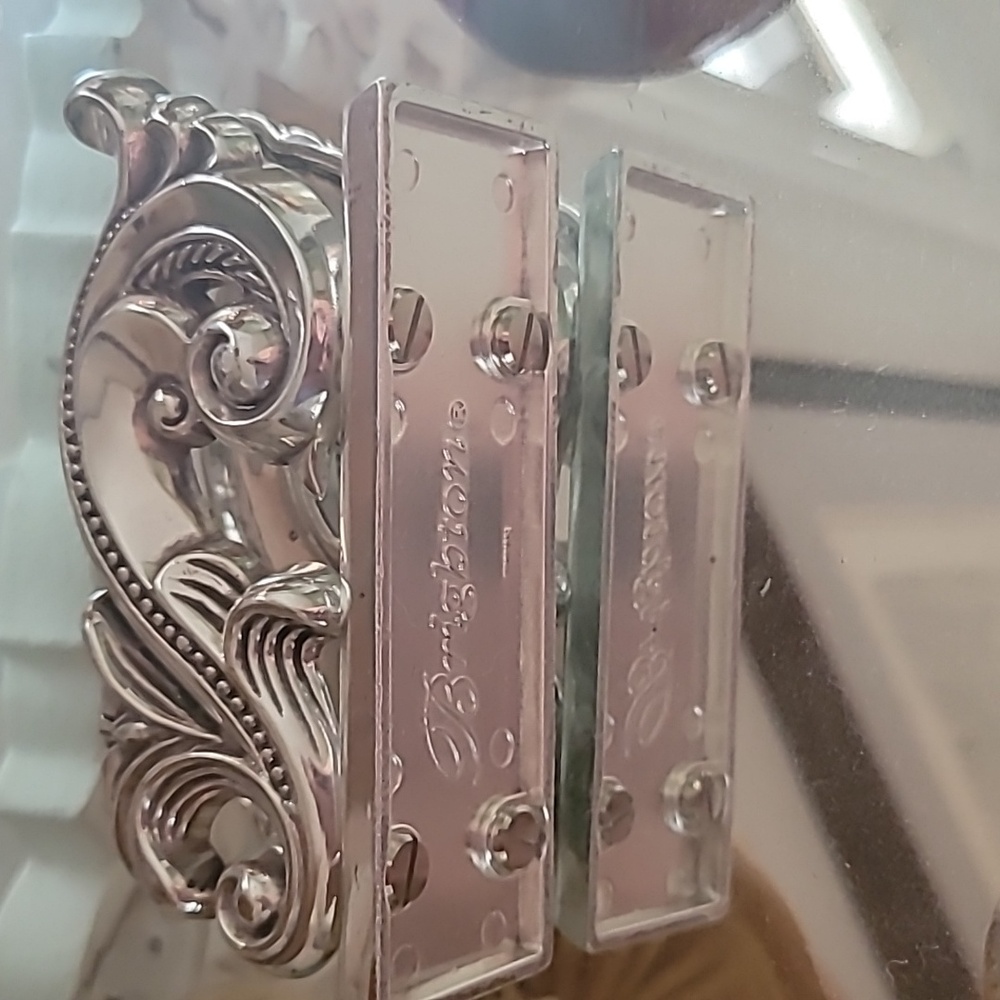 Brighton Scroll Business Card Holder - Picture 4 of 4